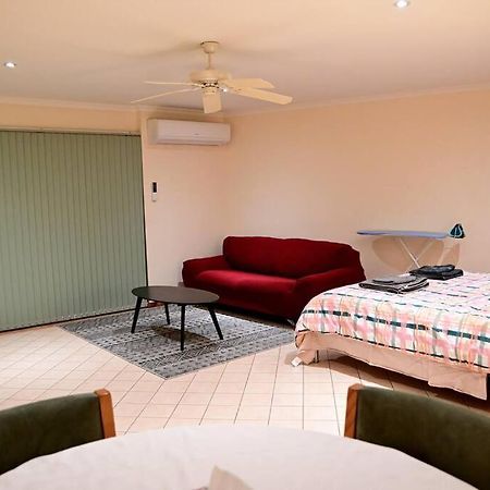 Spacious Studio In Alicesprings Queenbed+Ksairbed ينابيع أليس المظهر الخارجي الصورة