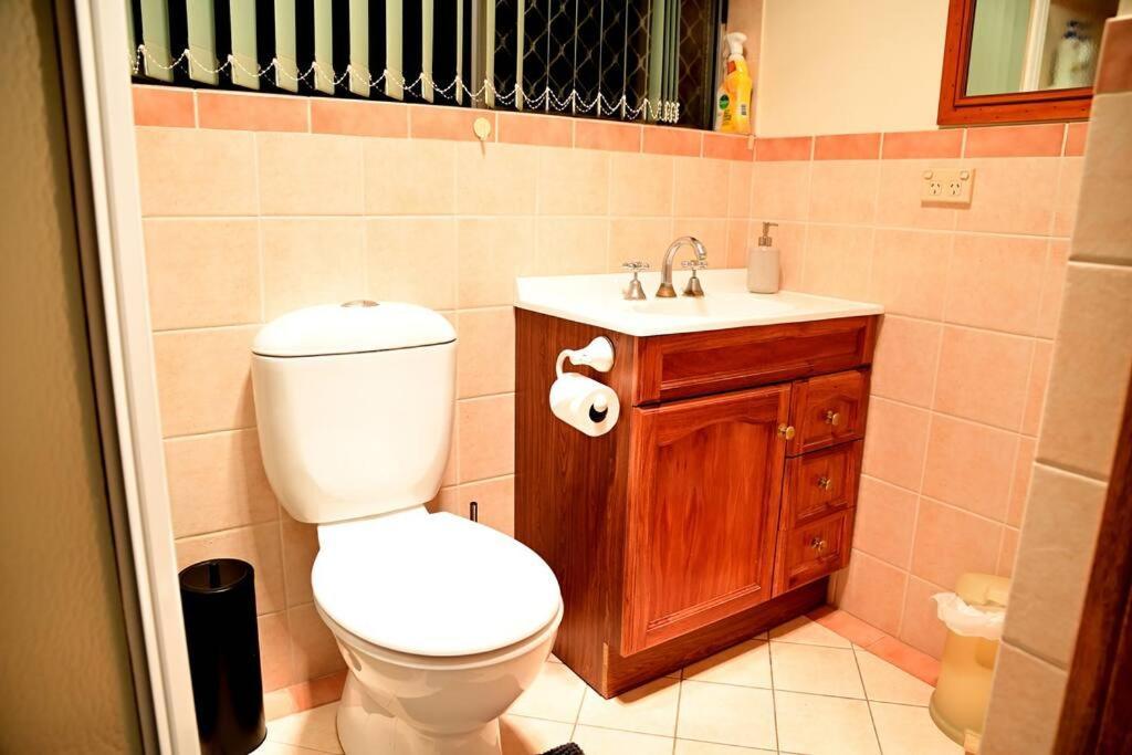 Spacious Studio In Alicesprings Queenbed+Ksairbed ينابيع أليس المظهر الخارجي الصورة