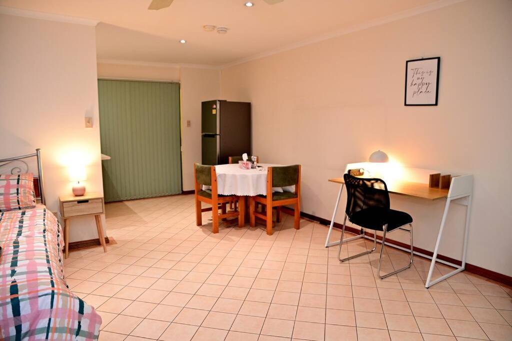 Spacious Studio In Alicesprings Queenbed+Ksairbed ينابيع أليس المظهر الخارجي الصورة