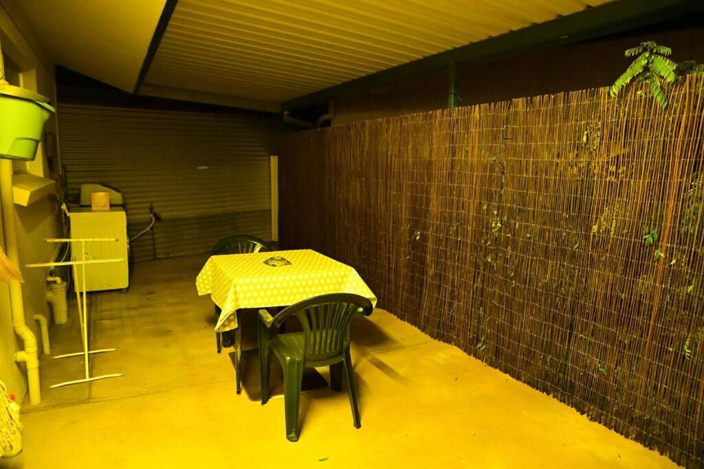 Spacious Studio In Alicesprings Queenbed+Ksairbed ينابيع أليس المظهر الخارجي الصورة
